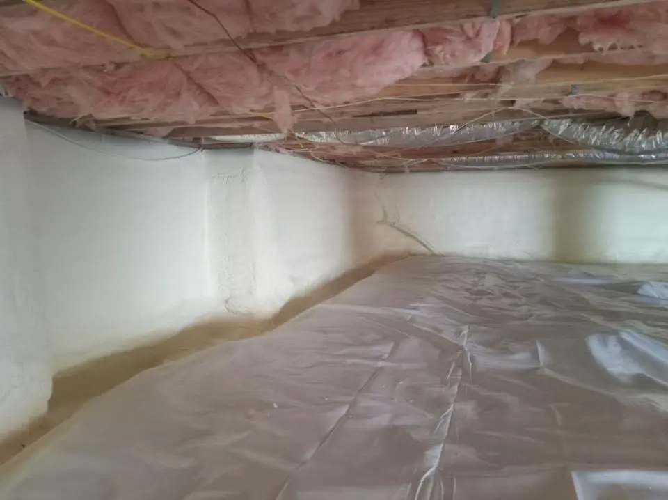 Crawl space encapsulation with closed-cell spray foam for Spray Foam Roofing in Lake Forest Park